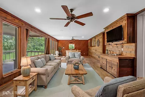 5764 Jefferson Paige Rd, Shreveport, LA 71119