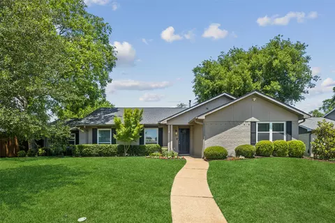 6741 Town Bluff Dr, Dallas, TX 75248