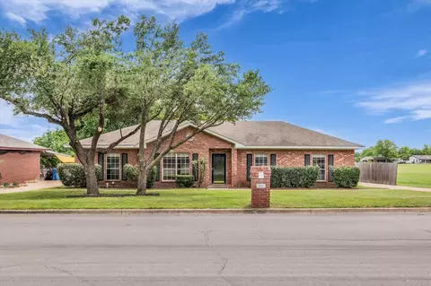 506 W Warren St, Hewitt, TX 76643