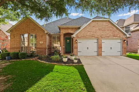 8210 Holliday Rd, Lantana, TX 76226
