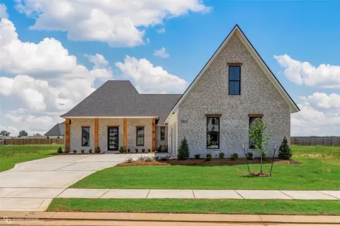 582 Corinth Cir, Bossier City, LA 71111