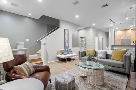 4310 Buena Vista St #14, Dallas, TX 75205