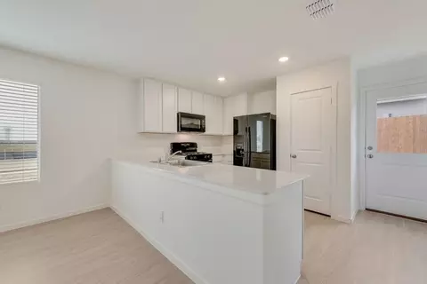 7221 Adderly Rd, Pilot Point, TX 76258 photo 5