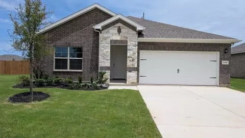 949 Traction Trl, Cleburne, TX 76031