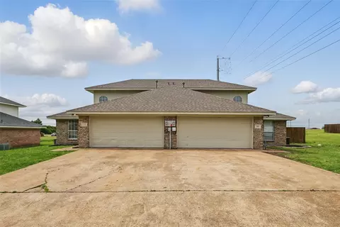 312 California Dr, Glenn Heights, TX 75154