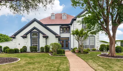 1305 Burgundy Ct, Southlake, TX 76092
