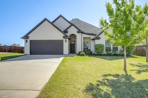 102 Oak View Dr, Godley, TX 76044