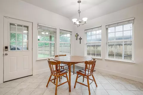 Dining - 228 Lovers Path Dr, Springtown, TX 76082 photo 1 of 2