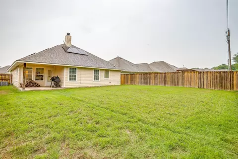Exterior - 228 Lovers Path Dr, Springtown, TX 76082 photo 7 of 9