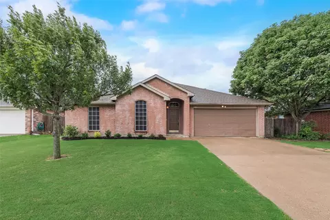 1301 Rye Glen Dr, Midlothian, TX 76065