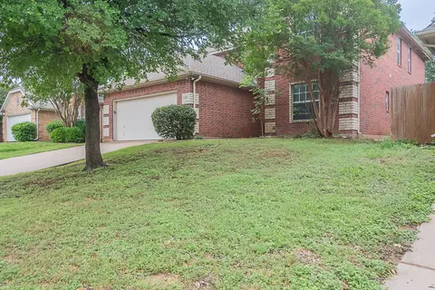 6913 Mccracken Ct, Fort Worth, TX 76132