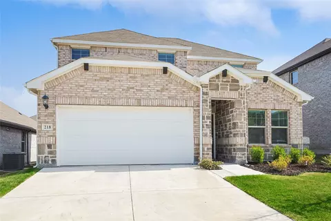 218 Luna Ln, Lake Dallas, TX 75065