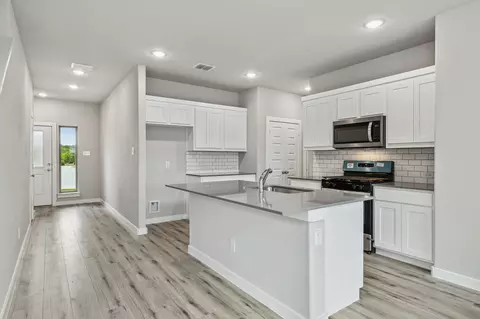 1004 London Town Ln, Mckinney, TX 75071