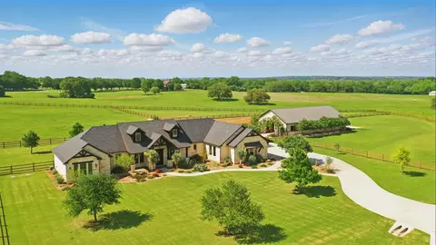 215 Driftwood Ranch Trl, Weatherford, TX 76087