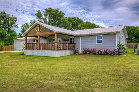 185 Seminole Trl, East Tawakoni, TX 75472