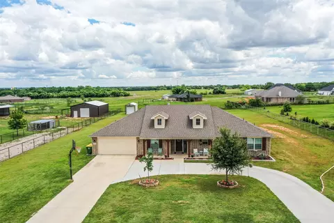 239 Springwood Ranch Loop, Springtown, TX 76082 photo 3