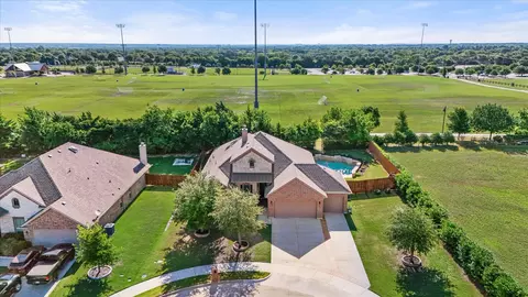 3626 Green Bluff Ct, Midlothian, TX 76065