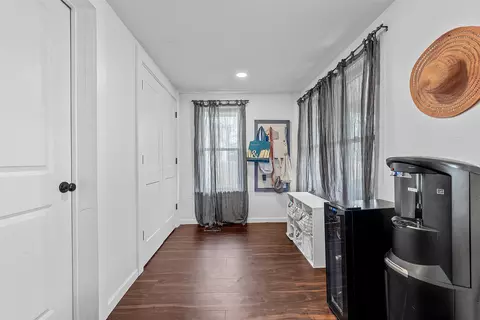 Entry Way - 1310 E Texas Ave, Mart, TX 76664 photo 1 of 6