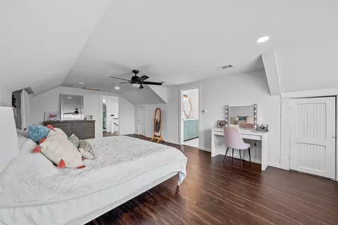 Bedroom - 1310 E Texas Ave, Mart, TX 76664 photo 2 of 2