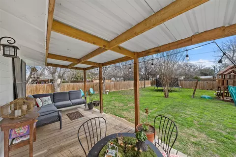 Exterior - 1310 E Texas Ave, Mart, TX 76664 photo 5 of 5