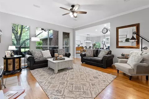111 Oak Ln, Commerce, TX 75428 photo 9