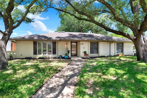 2309 Grandview Dr, Plano, TX 75075