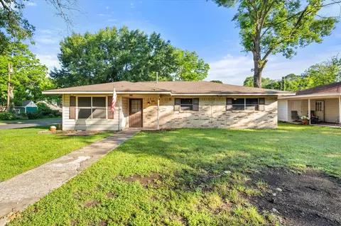 2418 W Collin St, Corsicana, TX 75110