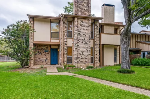 2105 Warnford Pl, Arlington, TX 76015
