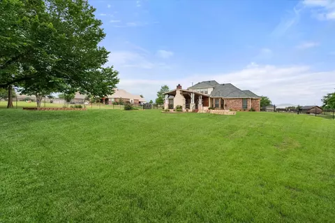 7332 Granville Dr, Mansfield, TX 76063