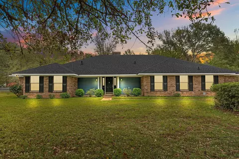 7553 Beebe Dr, Greenwood, LA 71033