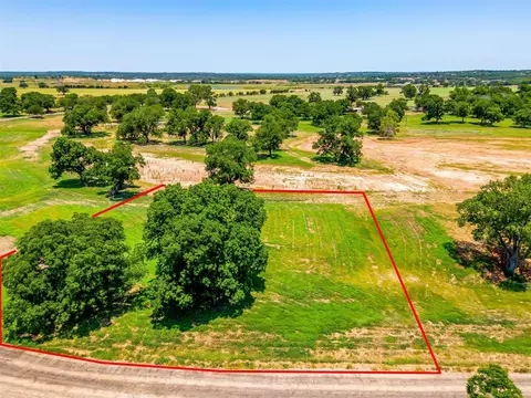 1082 River Ranch Ln, Weatherford, TX 76087