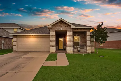 12621 Shady Cedar Dr, Fort Worth, TX 76244