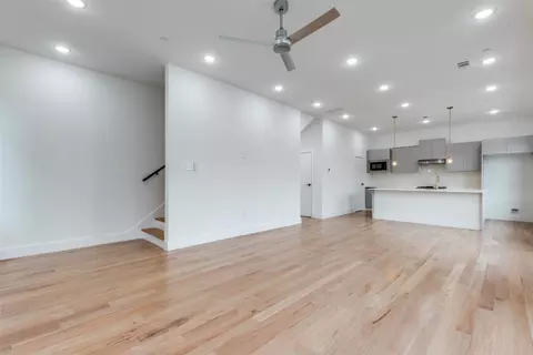 2607 Calvin St #6, Dallas, TX 75204