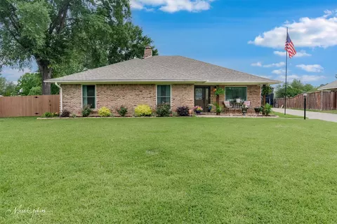 102 Pinehurst Pl, Benton, LA 71006