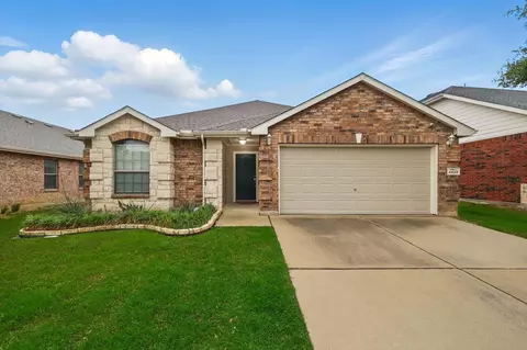 4528 Sleepy Meadows Dr, Fort Worth, TX 76244