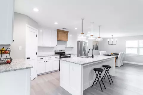 Kitchen - 405 S Oak St, Ector, TX 75439 photo 2 of 3
