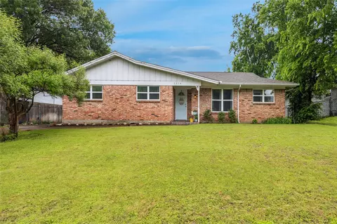 1314 Mildred Ln, Benbrook, TX 76126