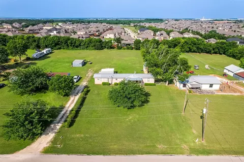 29 Willow Bend Ct, Mansfield, TX 76063