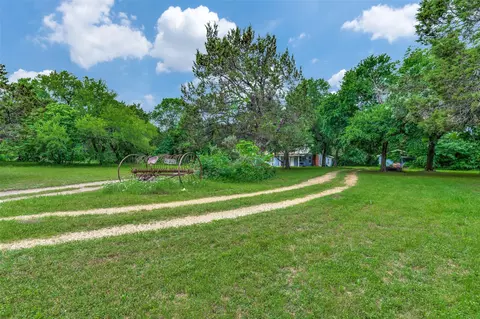 1455 N Joe Wilson Rd, Cedar Hill, TX 75104