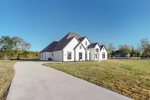 3791 Evergreen Ln, Caddo Mills, TX 75135