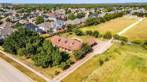 6310 Webb Lynn Rd, Grand Prairie, TX 75052