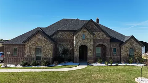 401 Evening Fire Dr, Waxahachie, TX 75167