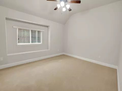 Bedroom - 117 Tower Cir, Terrell, TX 75160 photo 3 of 4