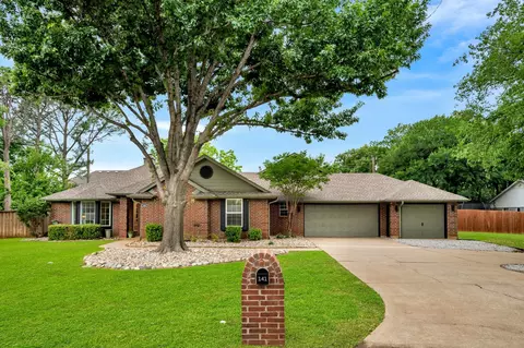 141 Redwood Dr, Highland Village, TX 75077