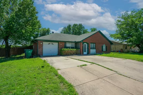 1022 Wootton Ave, Bridgeport, TX 76426