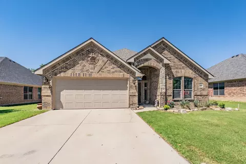3905 Hunter Peak Rd, Roanoke, TX 76262