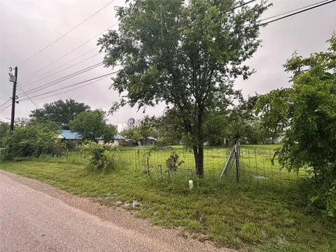 1102 SW 25th St, Mineral Wells, TX 76067