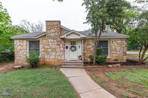 2202 S 8th St, Abilene, TX 79605