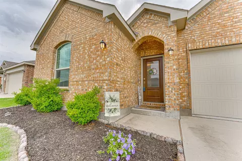 512 Westpark Dr, Anna, TX 75409