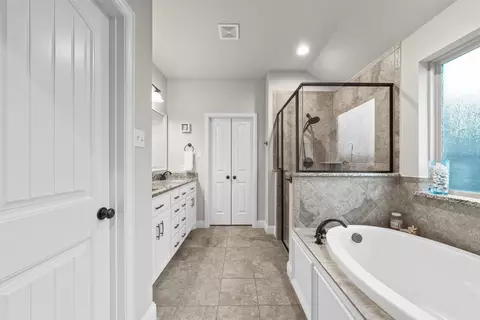 236 Oak Meadow Trl, Waco, TX 76705 photo 17
